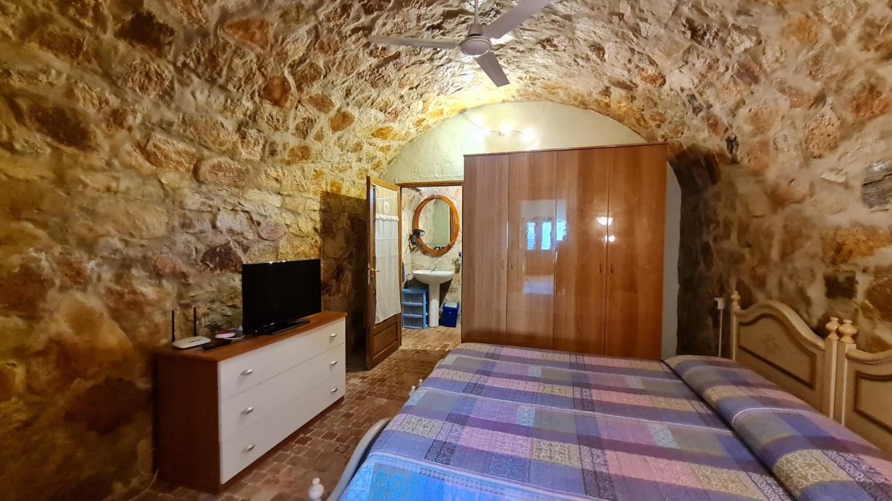 B&B Nuraximannu Santadi Ngoại thất bức ảnh